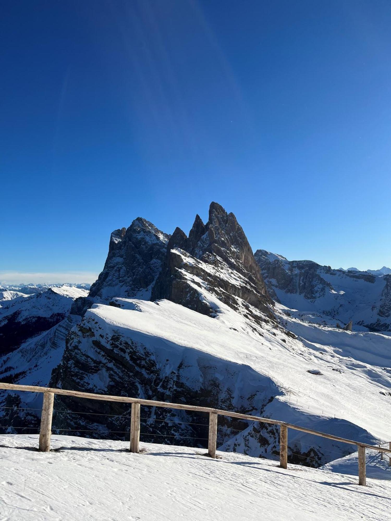 Hotel Arnaria Ortisei Bagian luar foto